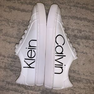 Calvin Klein Sneakers women’s size 9